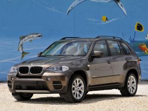 BMW X5 xDrive 3.5i 2010 года